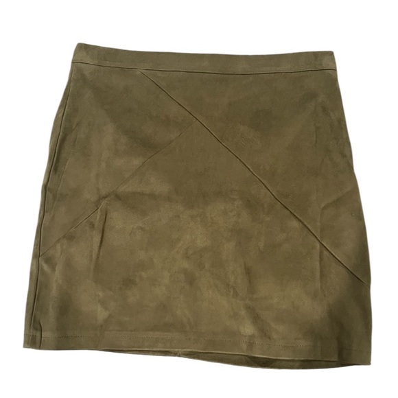 Makemechic Dresses & Skirts - MakeMeChic Olive Zipper Back A-Line Bodycon Mini Faux Suede Skirt in XL - Green